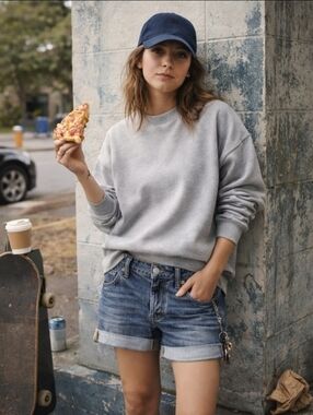 Mossimo Boyfriend Premium Denim Shorts 4 Cuffed Sloppy Casual Summer Cool Girl